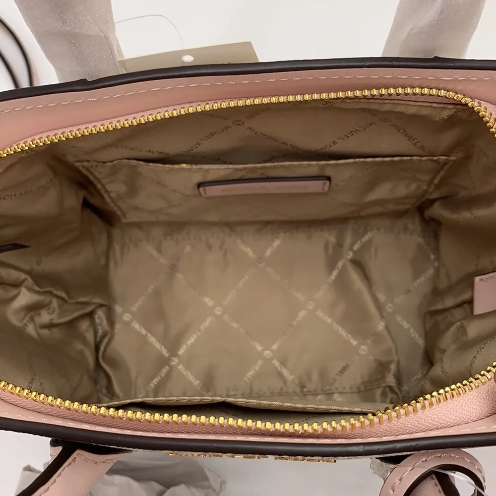 MICHAEL KORS
Avril Small Logo Top-Zip Satchel Powder Blush Multi signature color - Picture 12 of 16